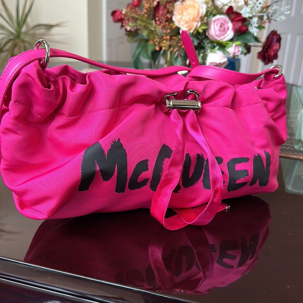 NWOT Alexander McQueen Logo Print Shoulder Bag - Picture 12 of 17